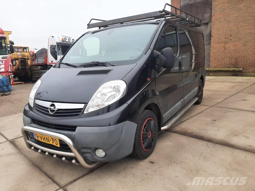 Opel Vivaro Furgonetas /Furgón