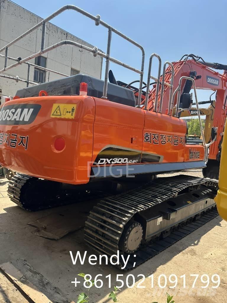 Doosan DX 300 Excavadoras 7t - 12t