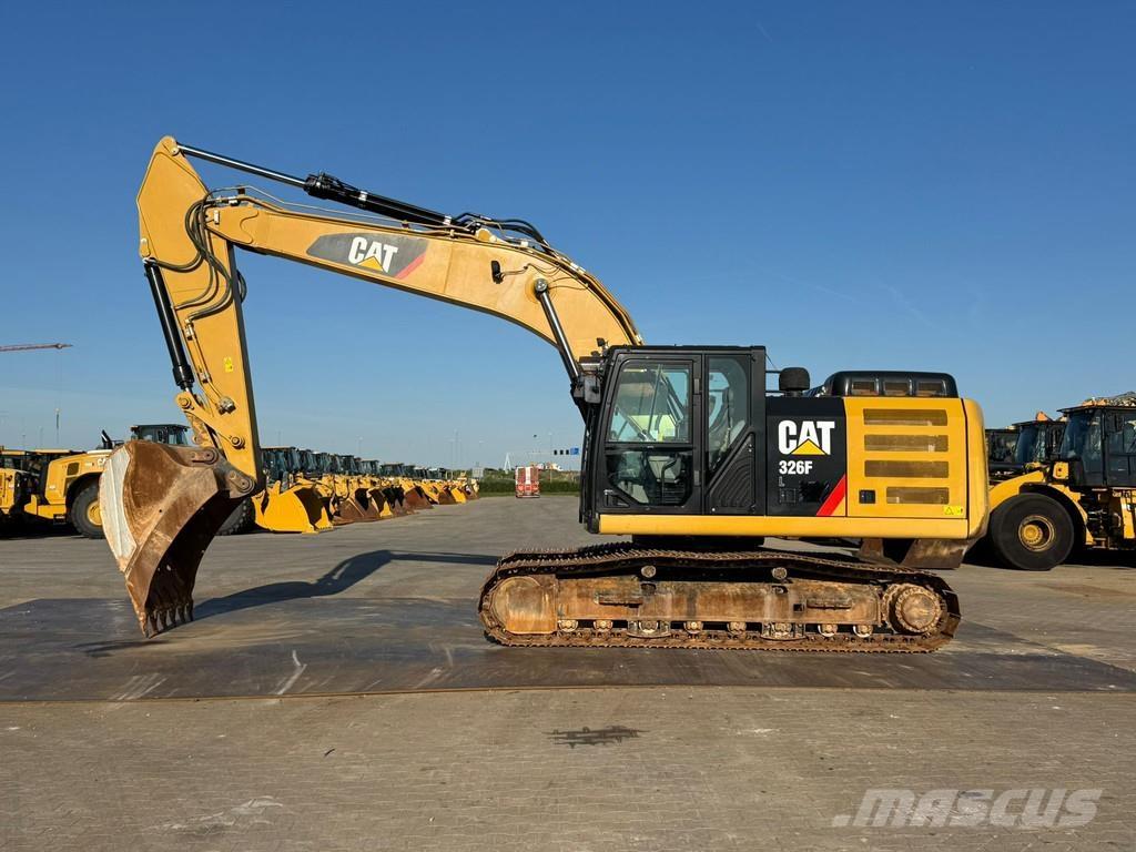 CAT 326FL Excavadoras de cadenas