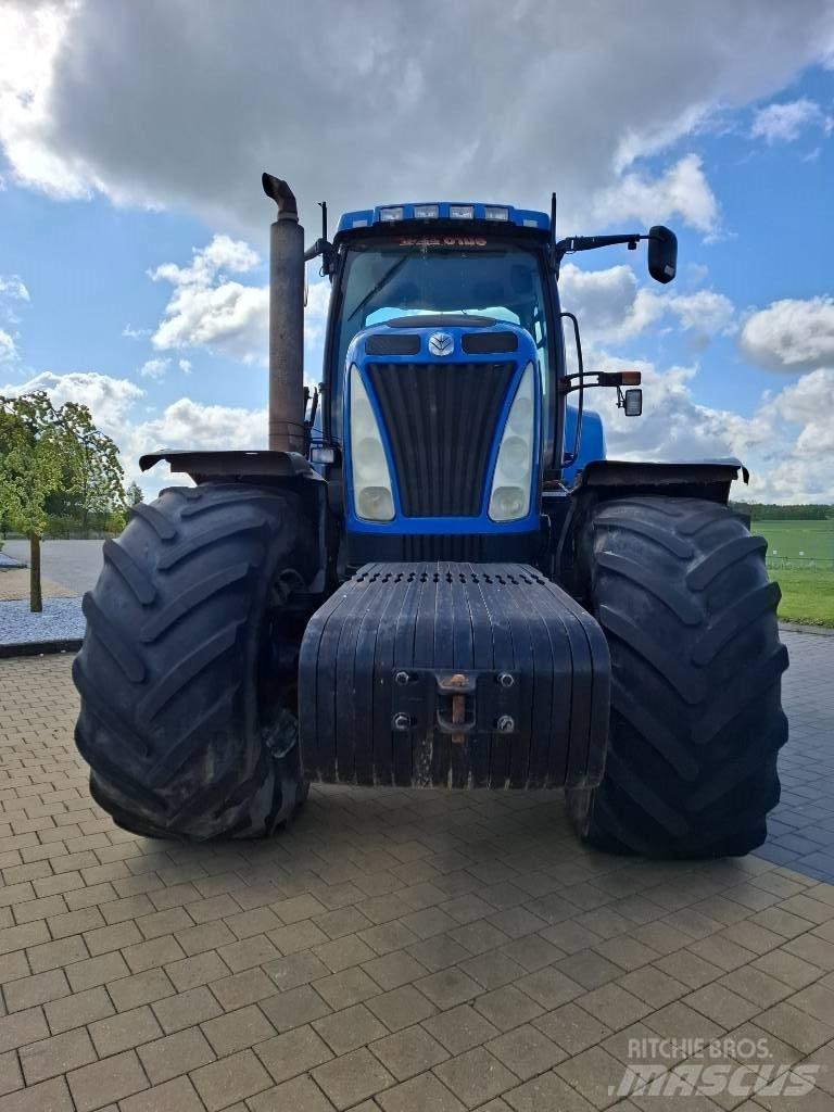 New Holland T 8050 Tractores