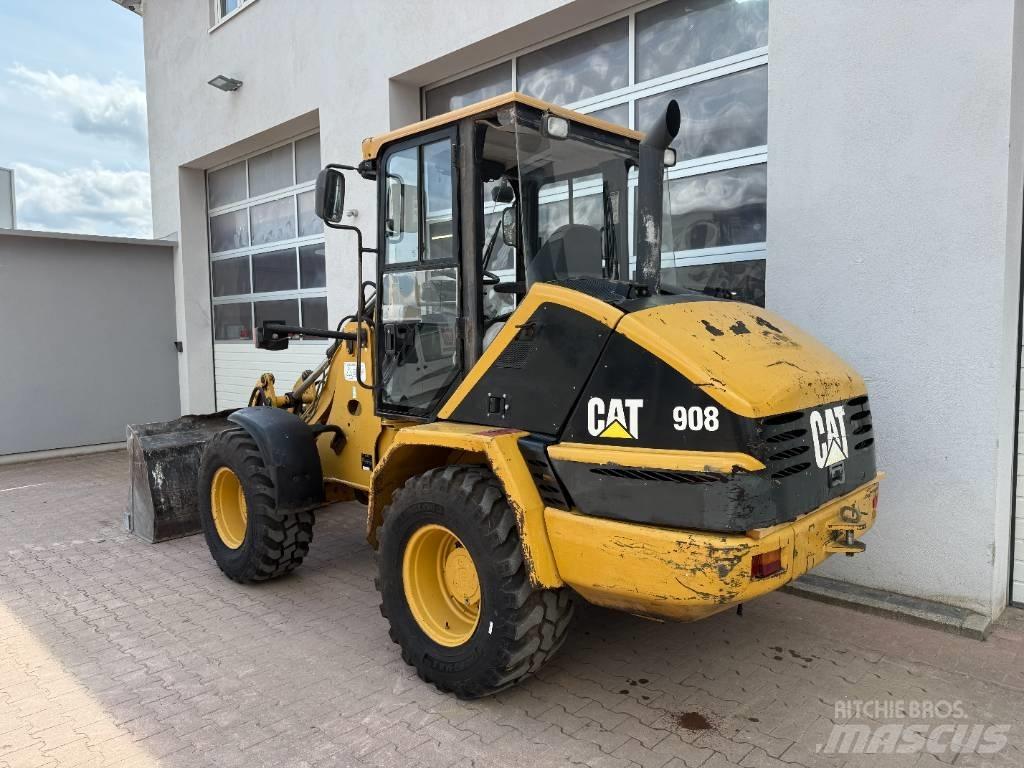 CAT 908 Cargadoras sobre ruedas