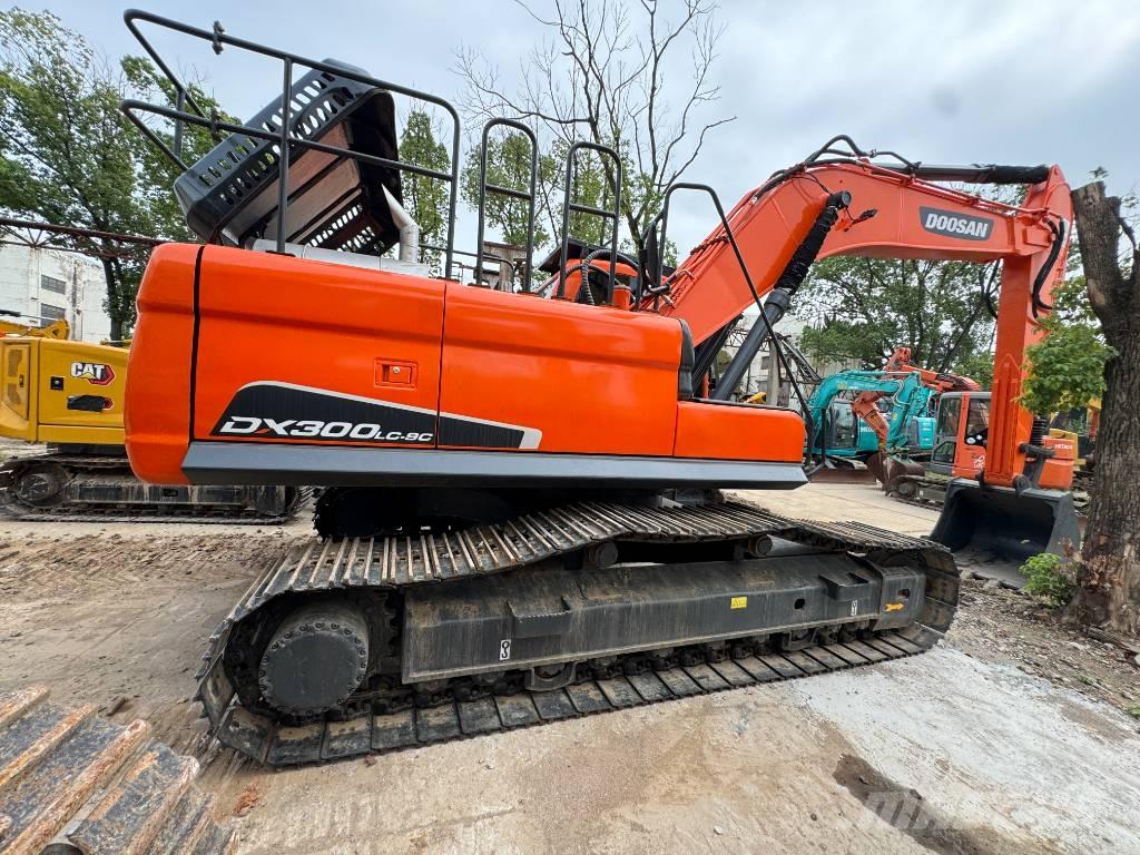 Doosan DX 300 Excavadoras de cadenas