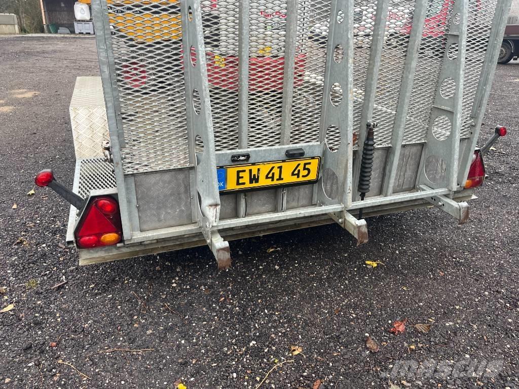 Takeuchi TB 210 R Mini excavadoras < 7t