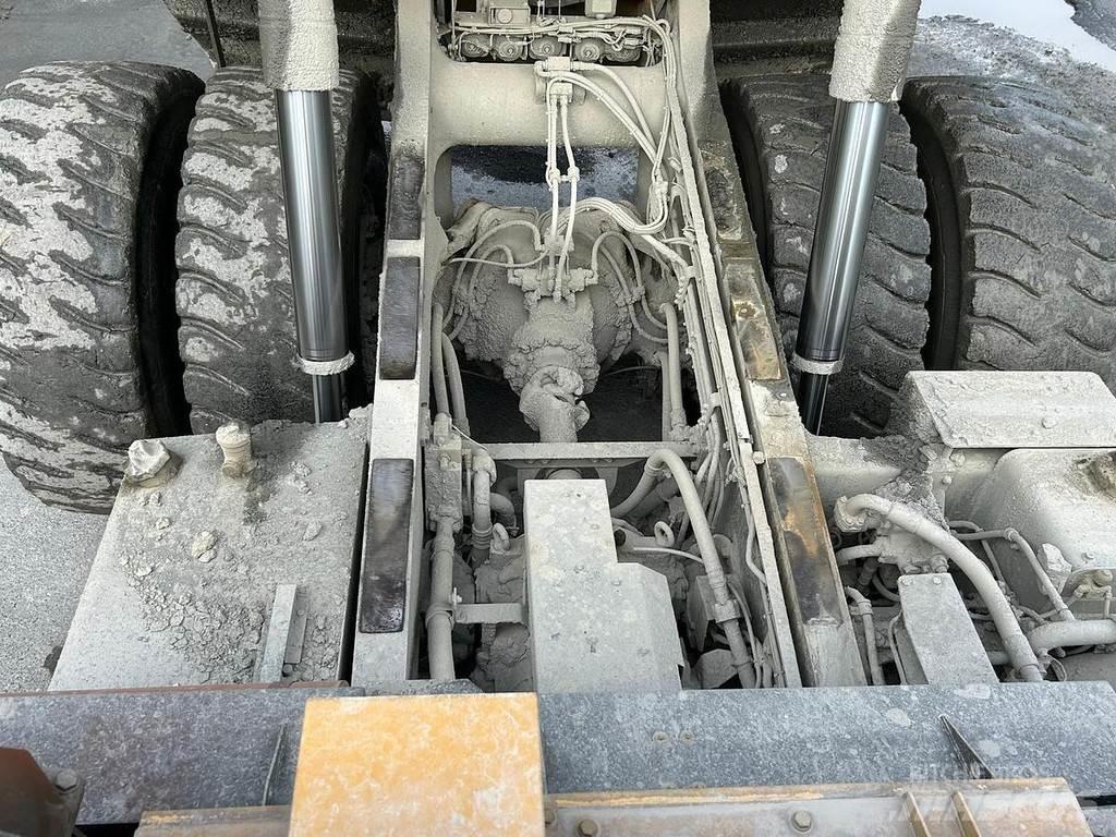 Komatsu HD605-7 Dúmpers de obra