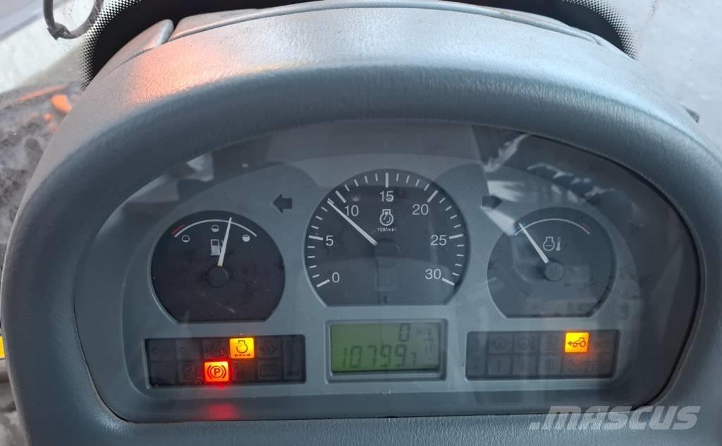 Valtra 8950 Tractores