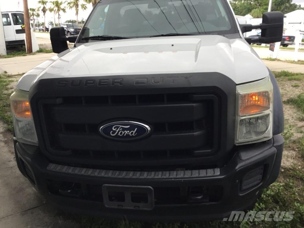 Ford F 550 XL SD Vehículos - Taller