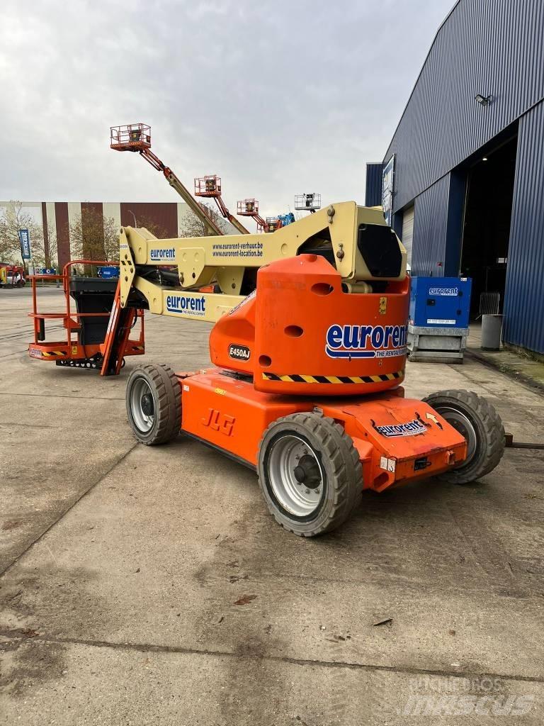 JLG E 450 AJ Plataforma de trabajo articulada