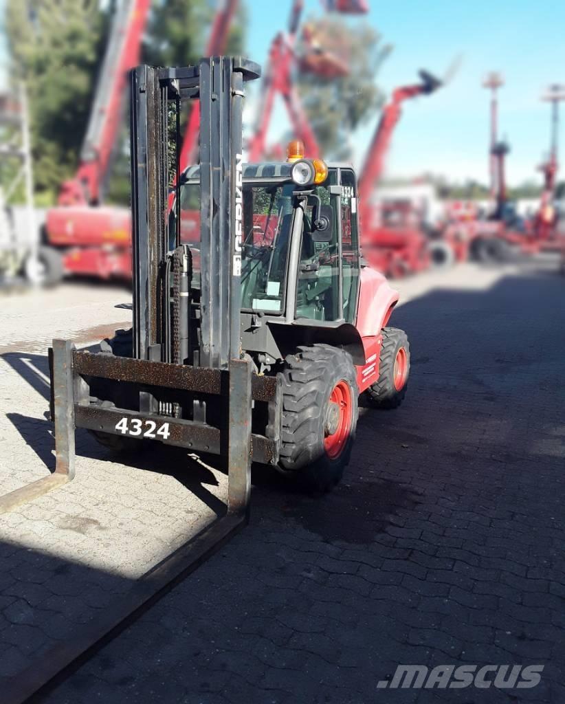 Ausa C 300 H X4 Carretillas elevadoras todo terreno