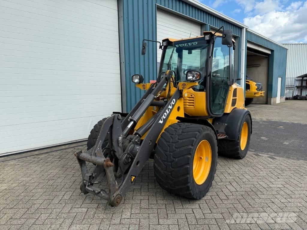 Volvo L 25 F Cargadoras sobre ruedas