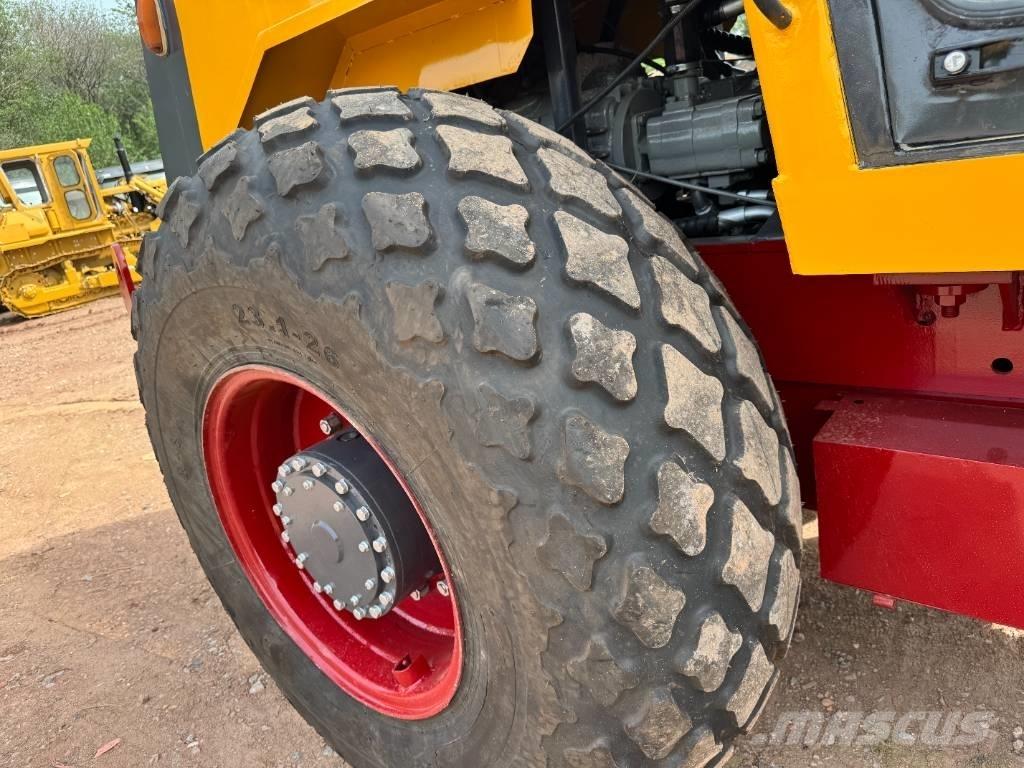 Dynapac CA 30 D Rodillos de un solo tambor