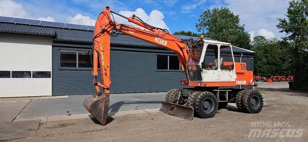 Atlas 1302 E Excavadoras de ruedas