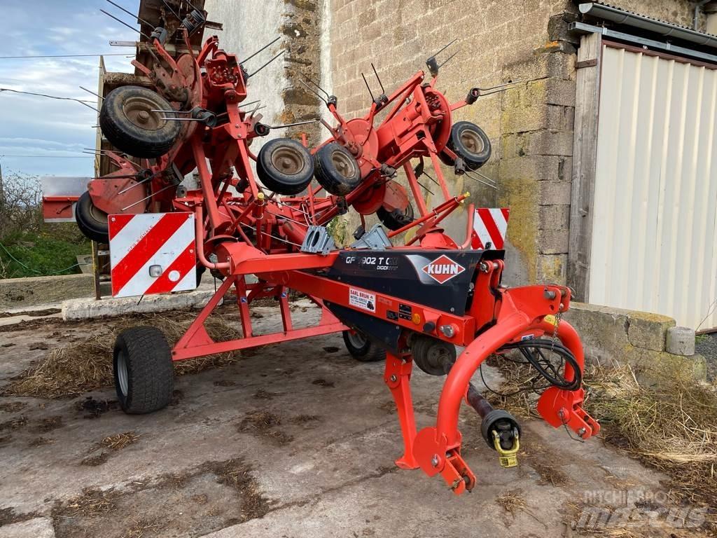 Kuhn GF 7902T GII Rastrillos y henificadores
