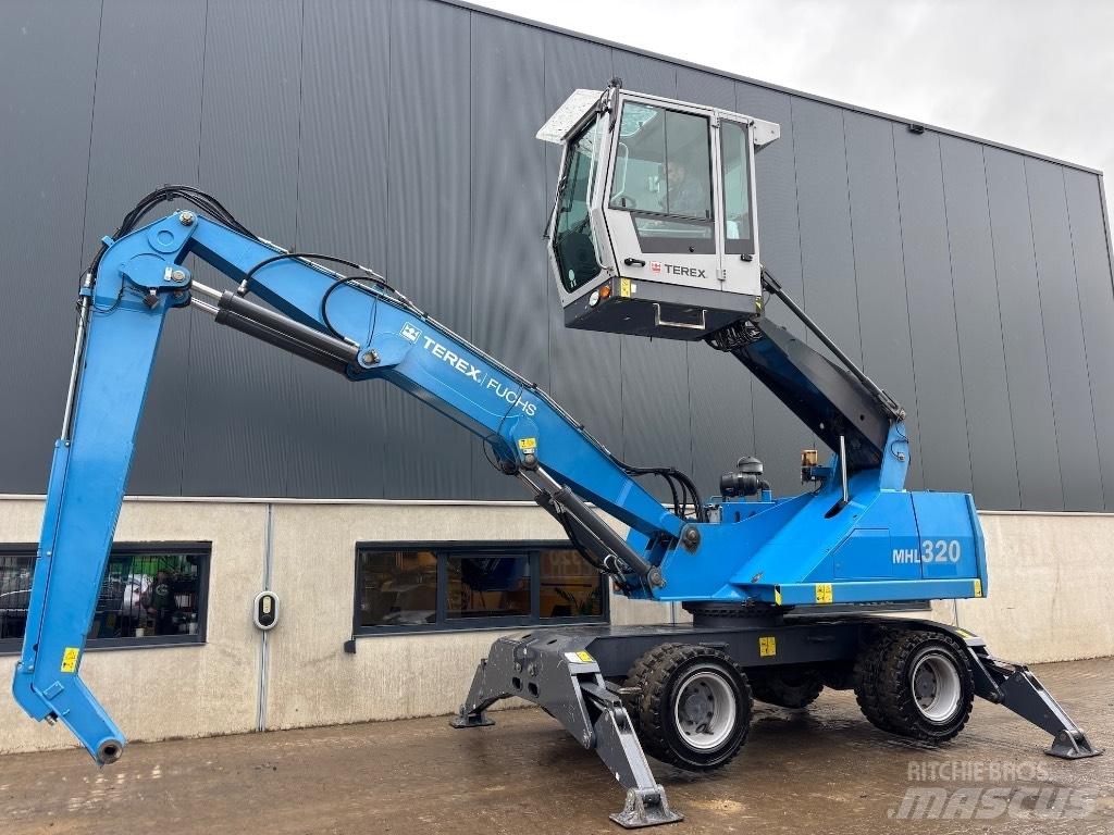 Fuchs MHL 320 D Excavadoras de manutención