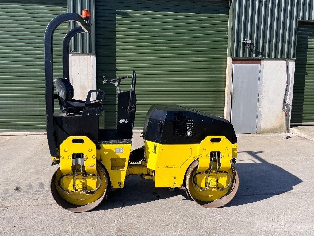 Bomag BW 120 AD-3 Rodillos de doble tambor
