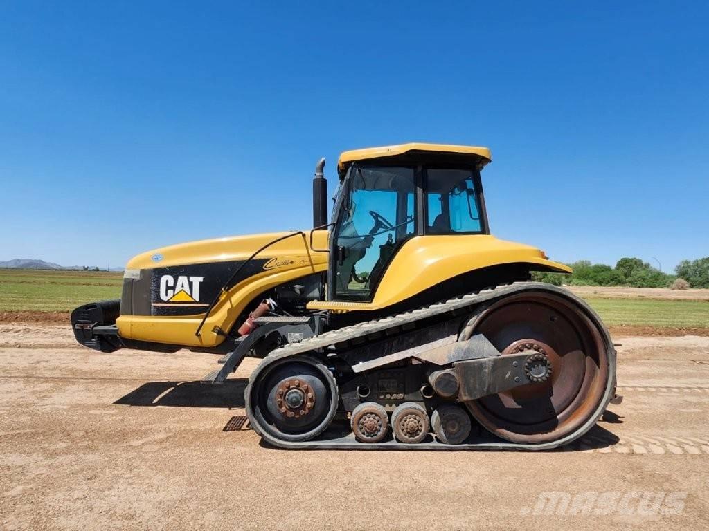 CAT CH45 Tractores