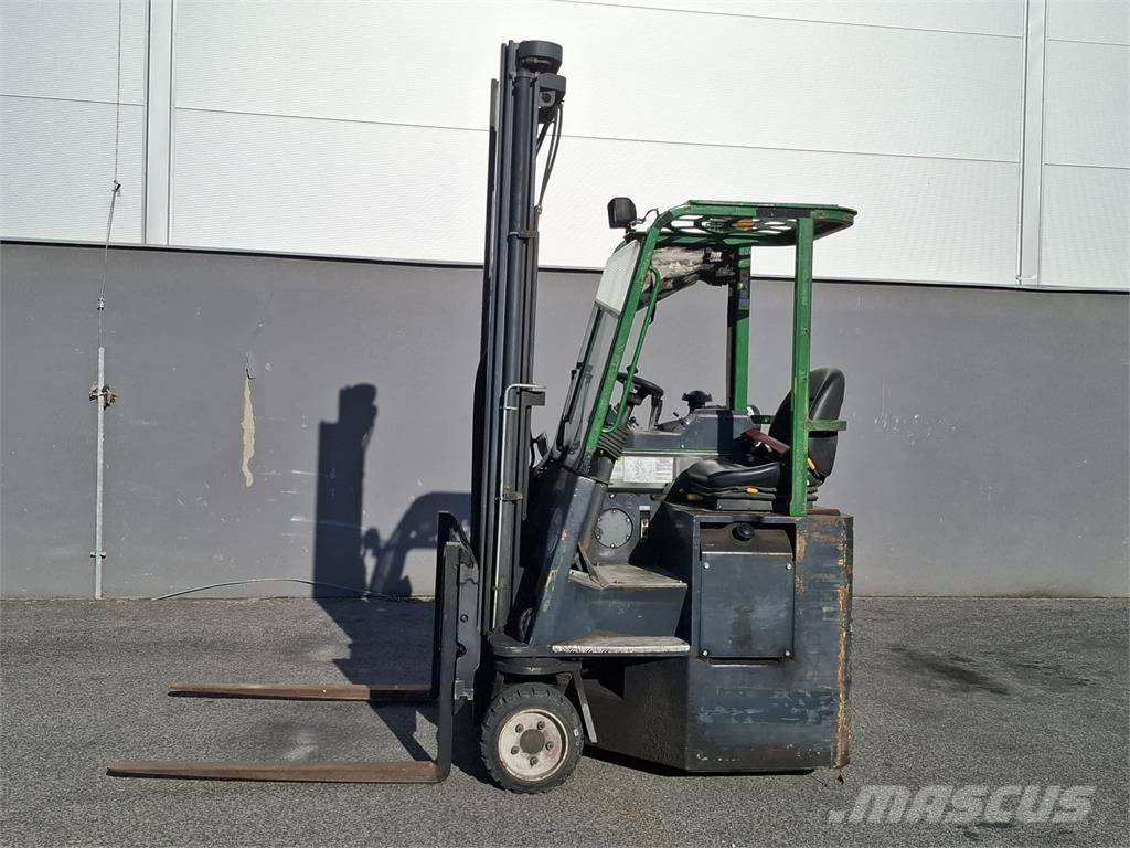 Combilift C3000CB 4 vías o cuatro caminos