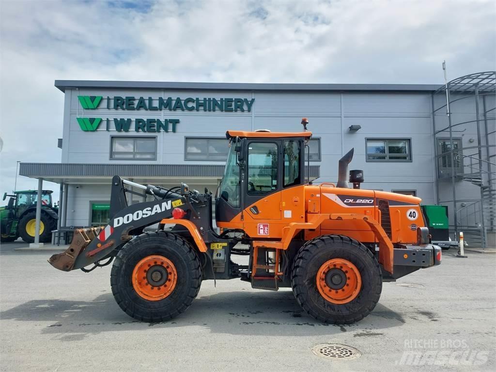 Doosan DL220-5 Cargadoras sobre ruedas