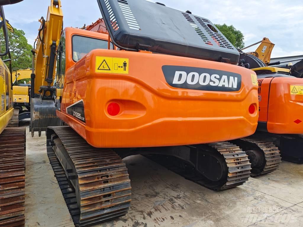 Doosan DX 225 LC-9C Excavadoras de cadenas
