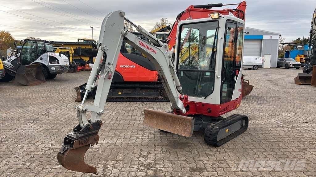 Takeuchi TB216 Mini excavadoras < 7t