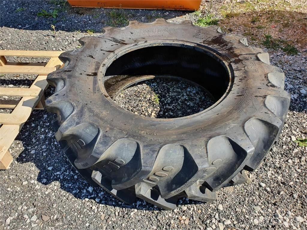 BKT 420/85R30 Neumáticos, ruedas y llantas