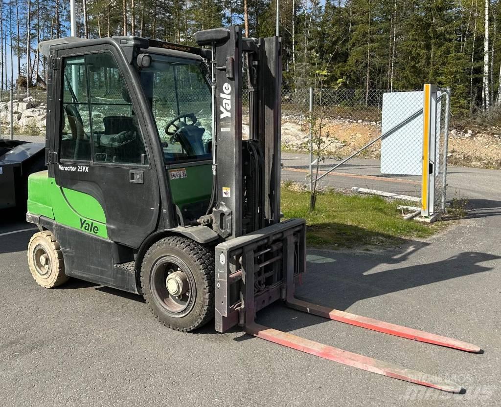 Yale GLP 25 VX Carretillas LPG