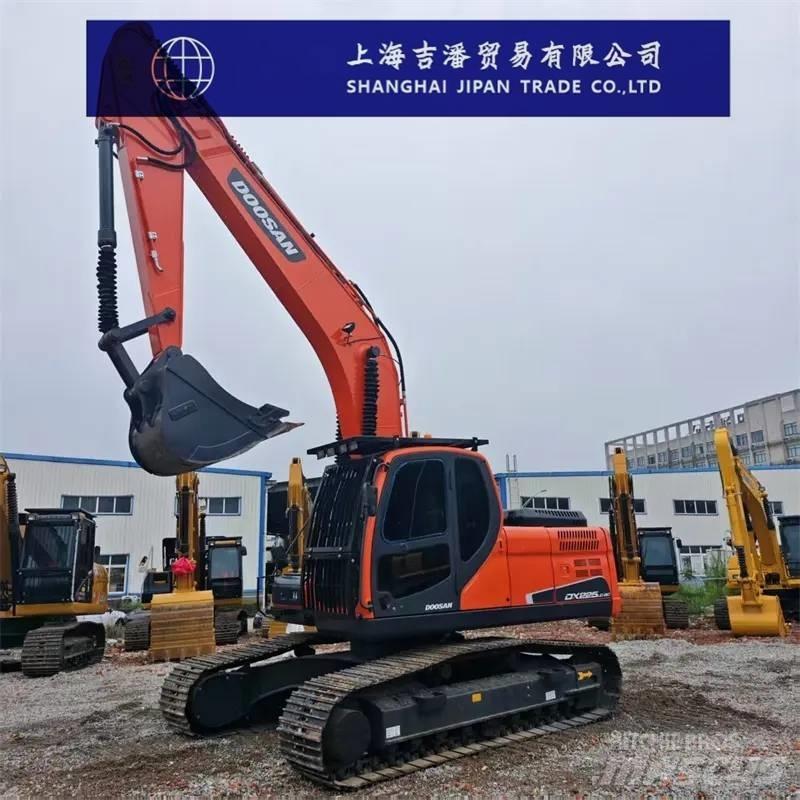 Doosan DX 225 Excavadoras de cadenas