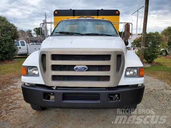 Ford F 650 XL SD Camiones volquete para virutas de madera