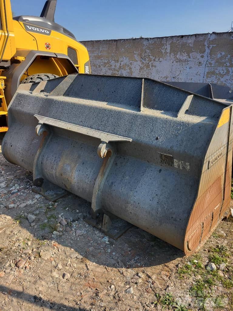 Volvo L 120 H Cargadoras sobre ruedas