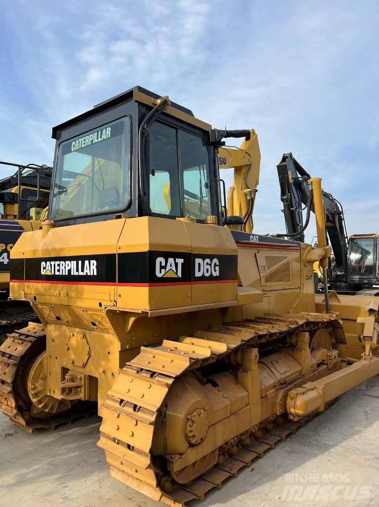 CAT D 6 G Buldozer sobre oruga