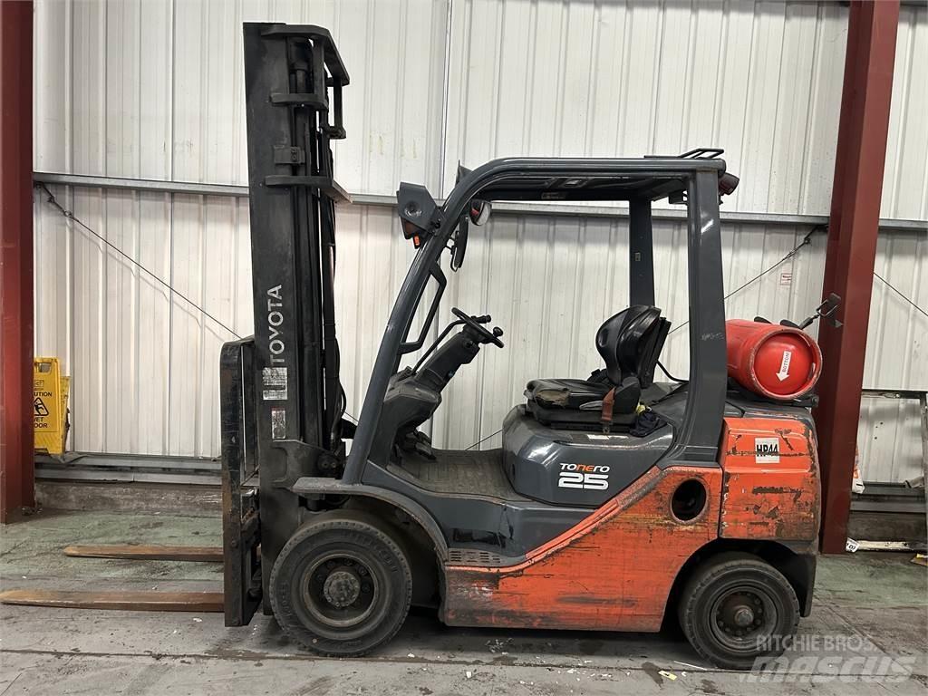 Toyota 02-8FGF25 Carretillas LPG