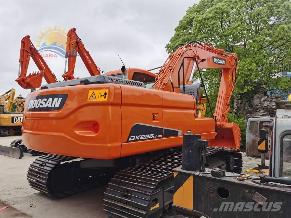 Doosan DX 225 LC Excavadoras de cadenas