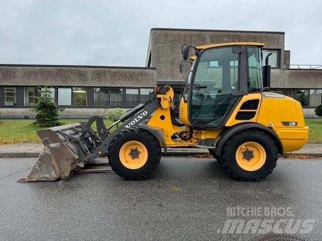 Volvo L 25 F Cargadoras sobre ruedas