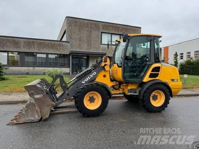 Volvo L 25 F Cargadoras sobre ruedas