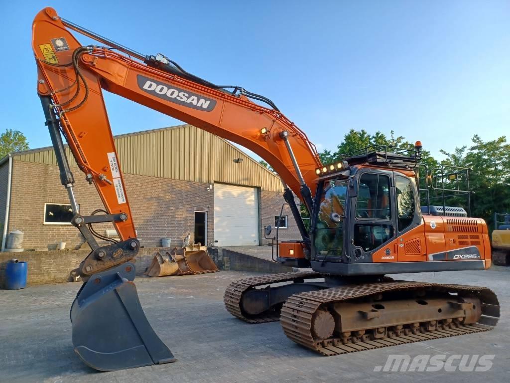 Doosan DX 225 LC-5 Excavadoras de cadenas