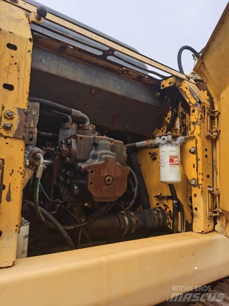 Komatsu PC 220-7 Excavadoras de cadenas