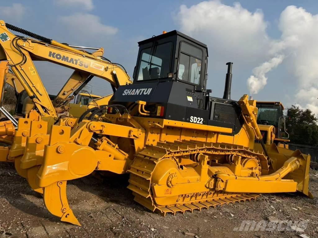 Shantui SD 22 Buldozer sobre oruga