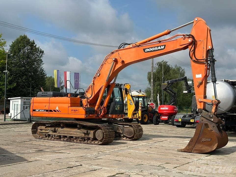 Doosan DX 300 LC-3 Excavadoras de cadenas