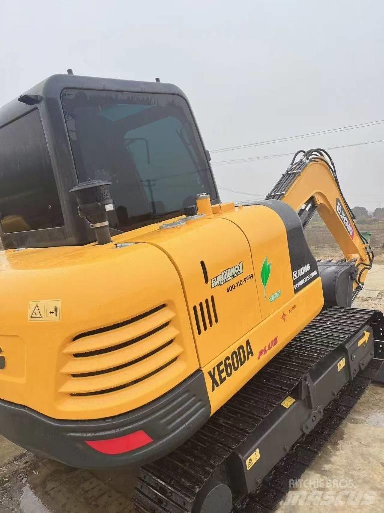 XCMG XE 60 DA Mini excavadoras < 7t