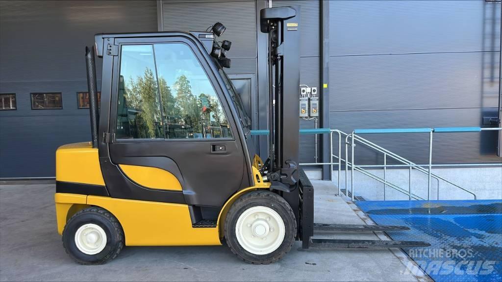 Yale GDP 30 VX Carretillas diesel
