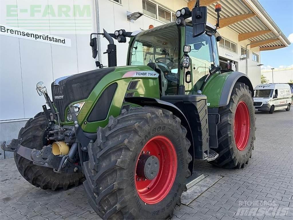 Fendt 714 vario s4 Tractores