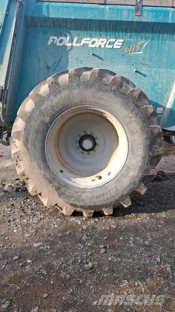 Rolland RF6118 Remolques esparcidores de estiércol