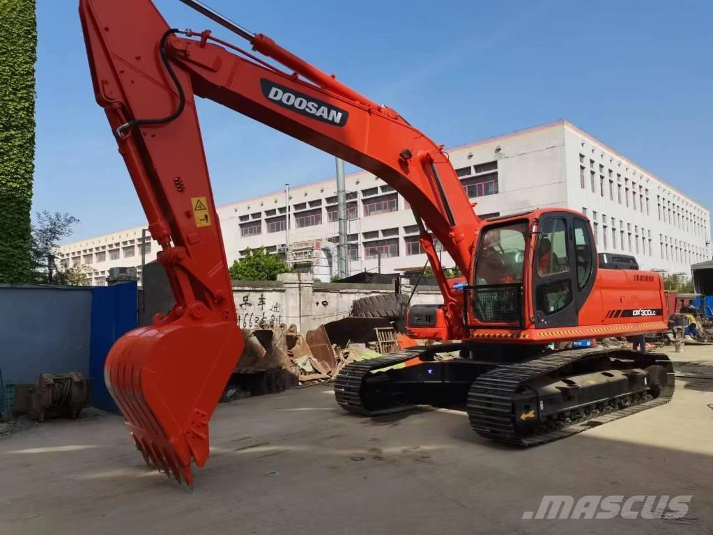 Doosan DX 300 Excavadoras de cadenas