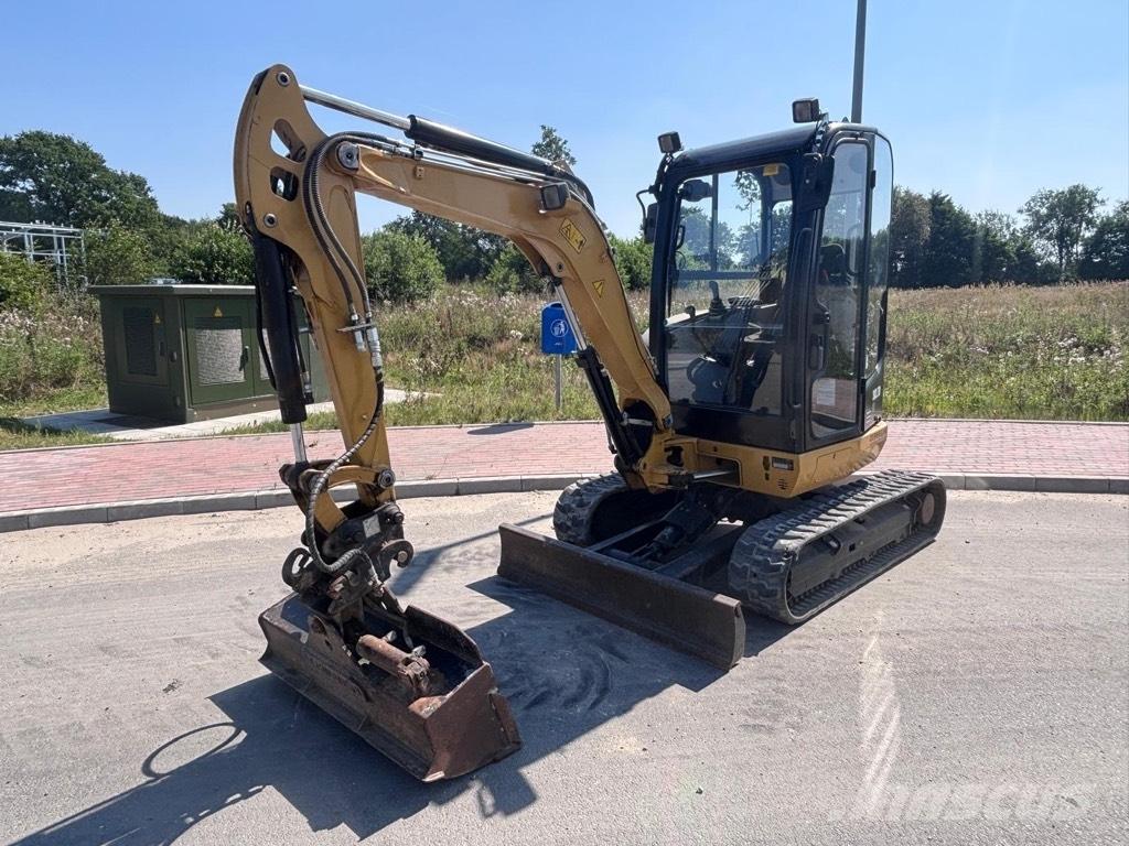 CAT 302.7D Mini excavadoras < 7t