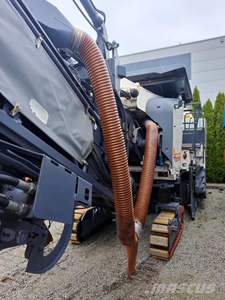 Wirtgen W 200 i Máquinas moledoras de asfalto en frío
