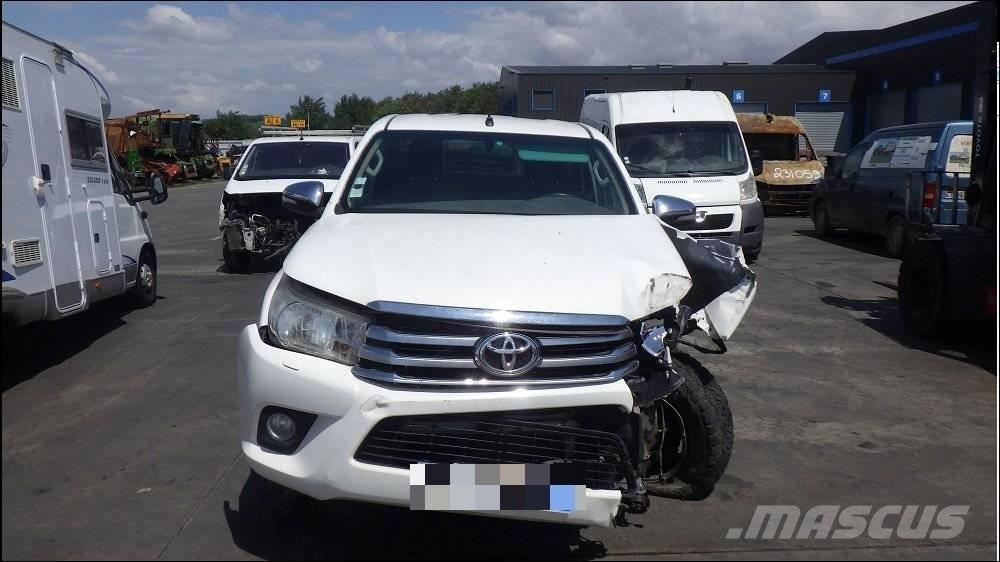 Toyota Hilux 4 Furgonetas caja abierta
