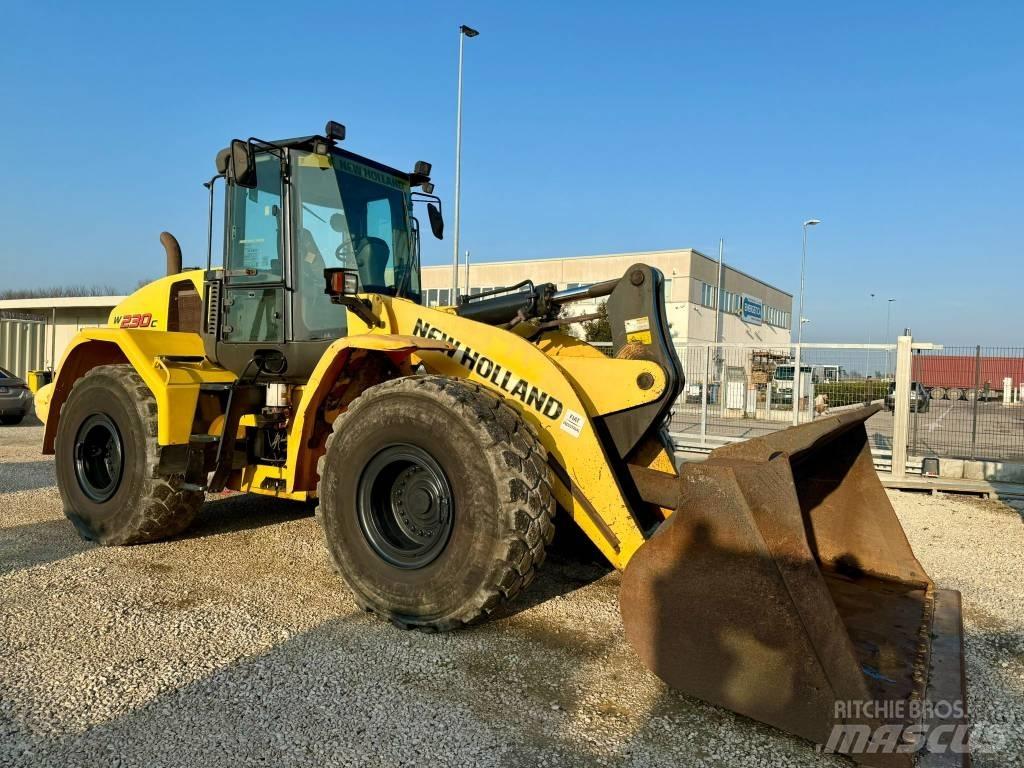 New Holland W 230 C Cargadoras sobre ruedas