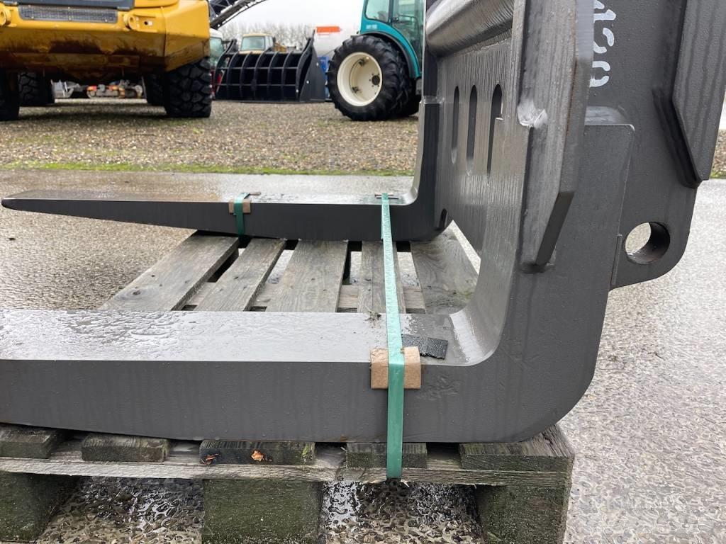Volvo L 120 H Uñas para carretilla