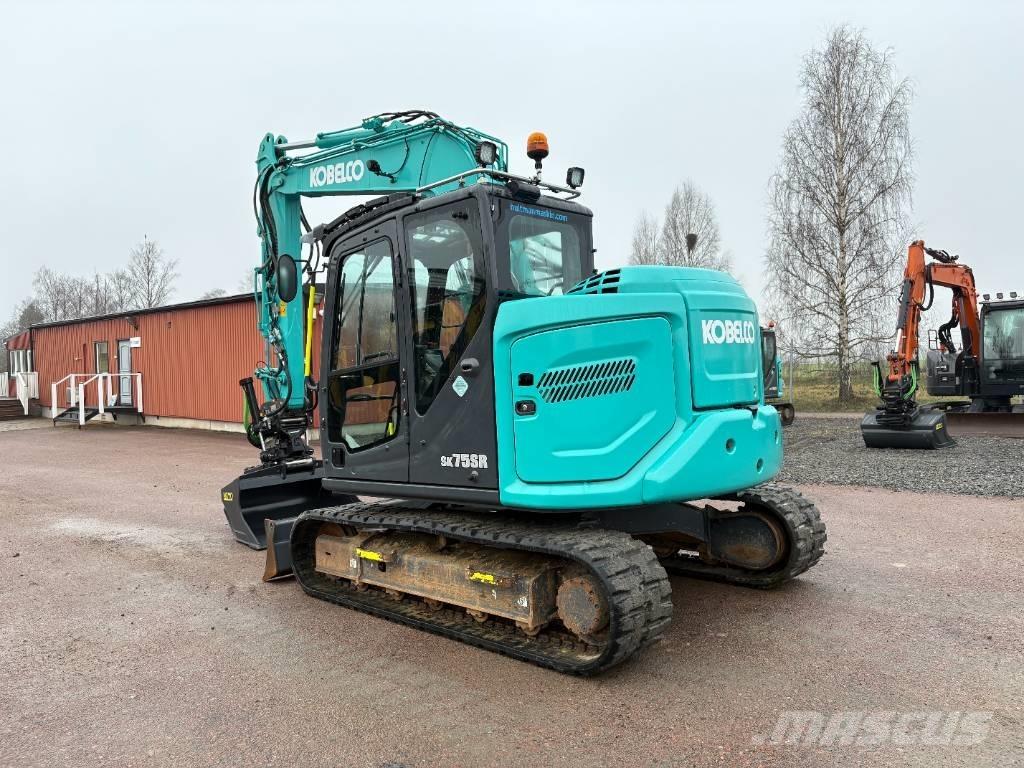 Kobelco SK75SR-7 Excavadoras 7t - 12t