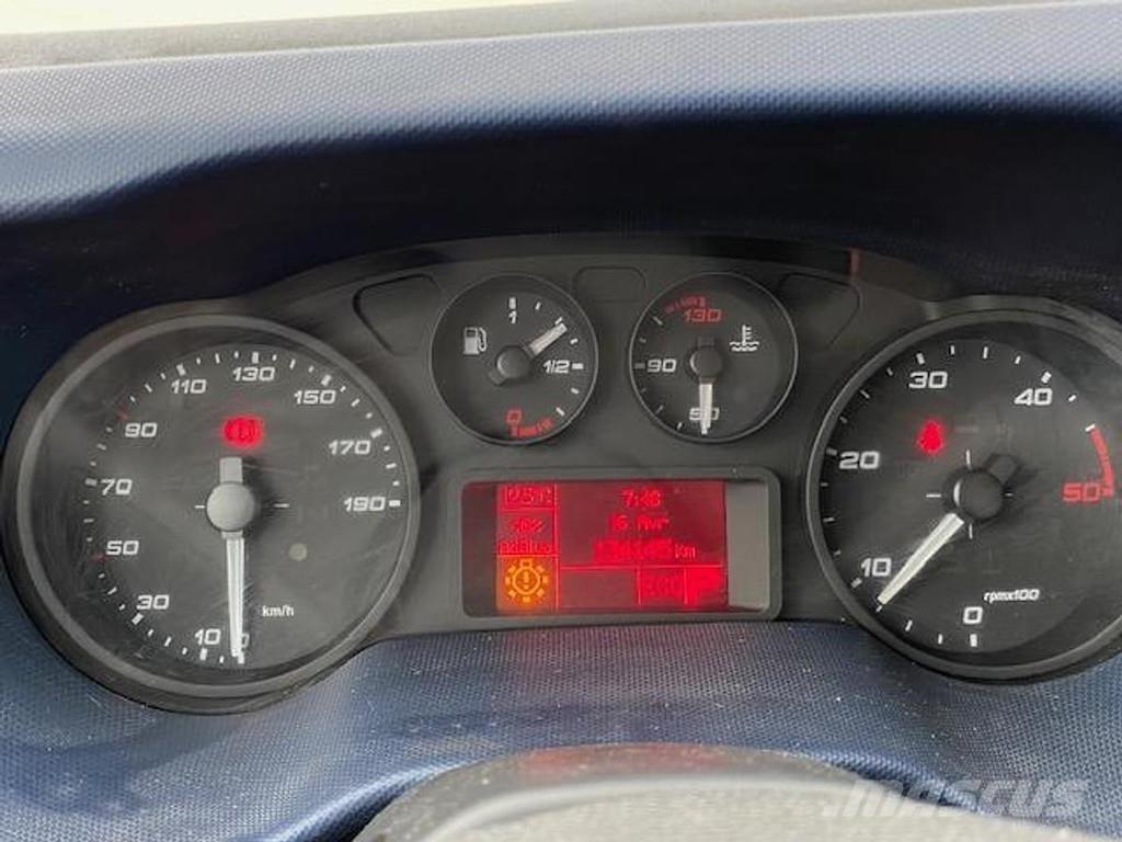 Iveco 35C18 Camiones bañeras basculantes o volquetes