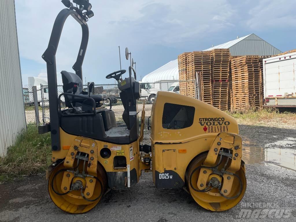 Volvo DD 25 W Rodillos de doble tambor